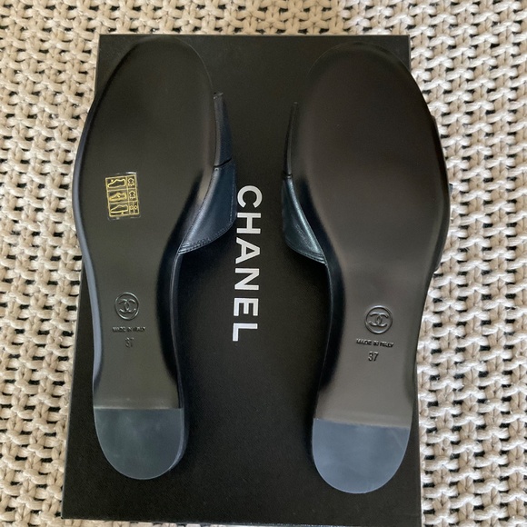 Chanel Black Leather CC Pearl EU 37 - Picture 5 of 5